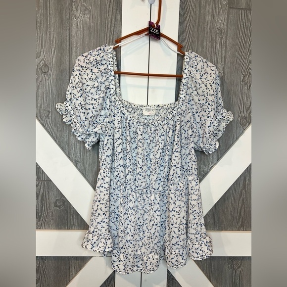 235. Sienna Sky Peasant Floral Top M - Picture 1 of 4